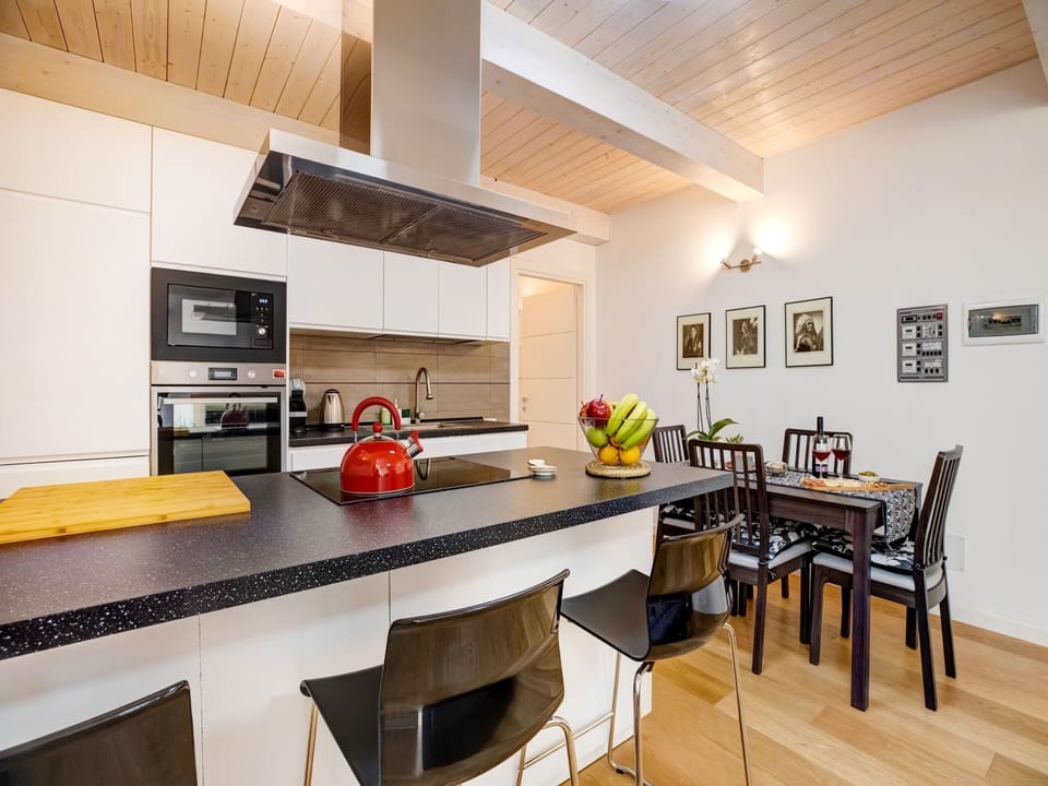 Apartment | Private kitchen | Electric kettle, toaster, highchair