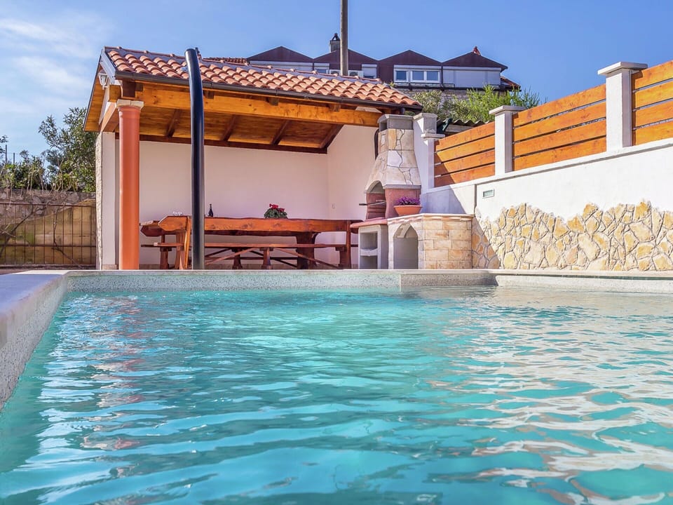 Apartment | Pool