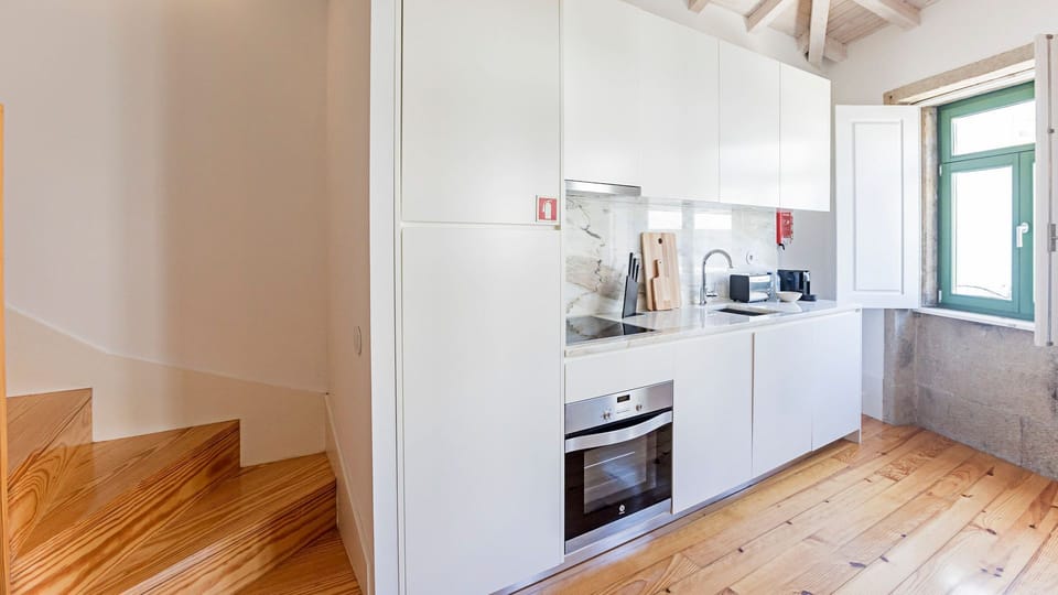 Kitchenette includes electric kettle, coffee machine, toaster and even a dishwasher and washing machine #kitchen #lovelystay