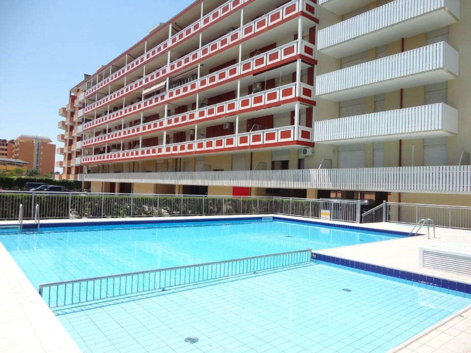 House | Pool | Outdoor pool
