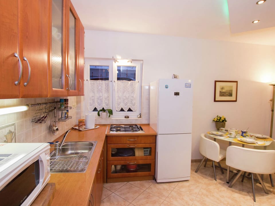 Apartment | Private kitchen
