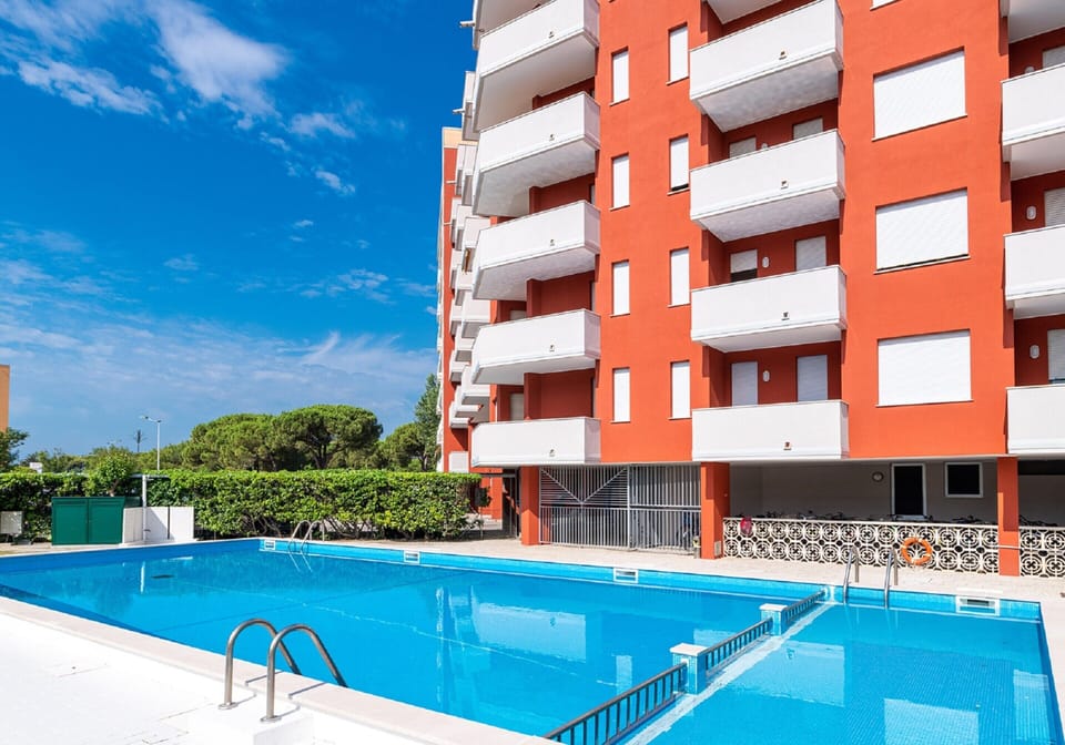 House | Pool | Outdoor pool