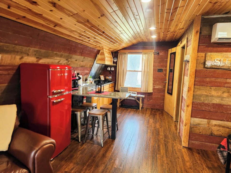 Kitchenette (1)