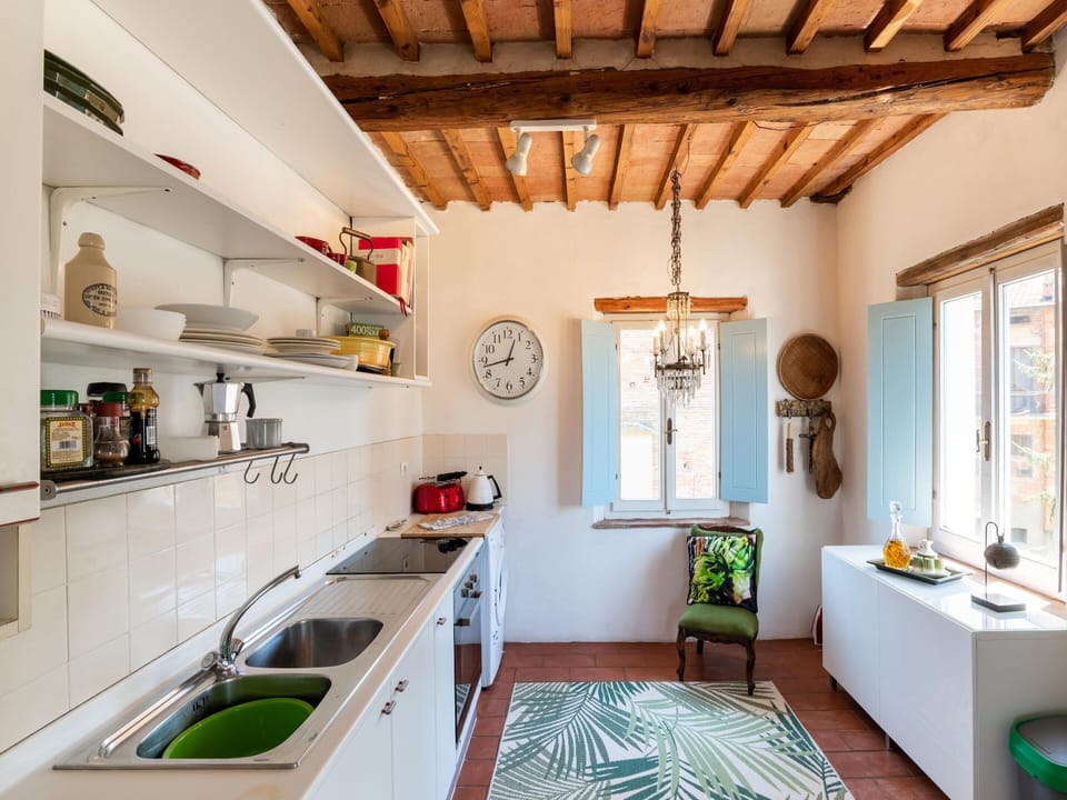 Villa | Private kitchen | Microwave