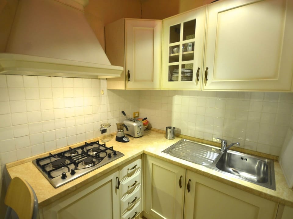 House | Private kitchen | Dishwasher, electric kettle, toaster, highchair