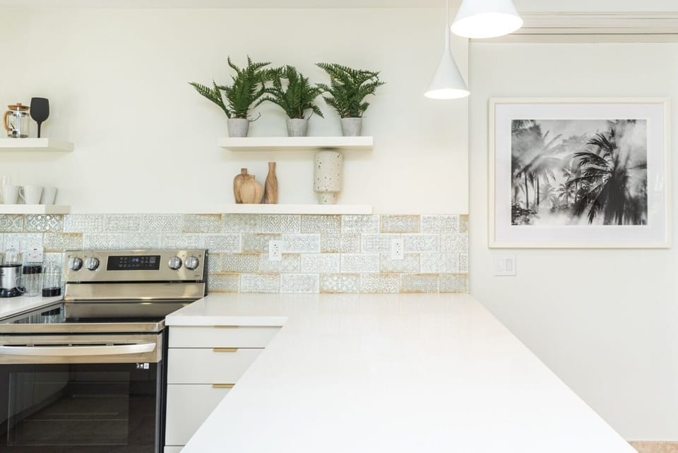 "Beach Happy" Beachfront Apartment by One Caribbean Estates (481)