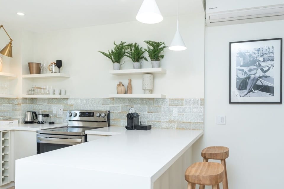 "Beach Happy" Beachfront Apartment by One Caribbean Estates (477)