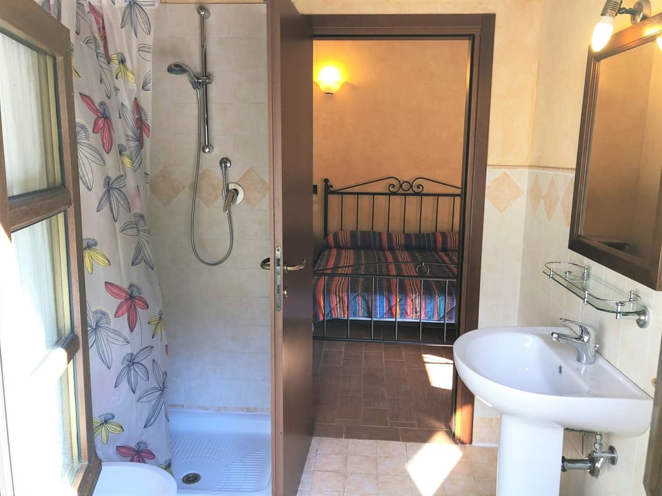 House | Bathroom