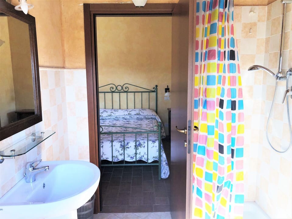 House | Bathroom