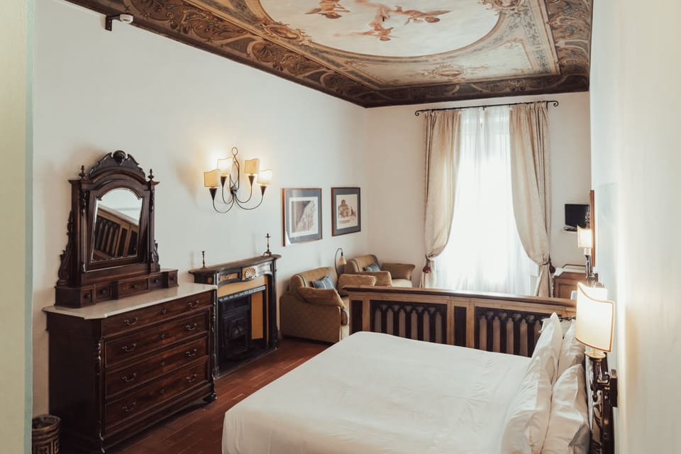 Junior Suite | Individually decorated, individually furnished, desk, free WiFi