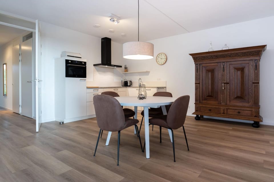 Apartment | Dining