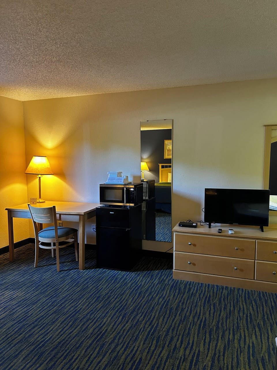 Standard Suite, 1 King Bed | In-room safe, desk, iron/ironing board, free WiFi