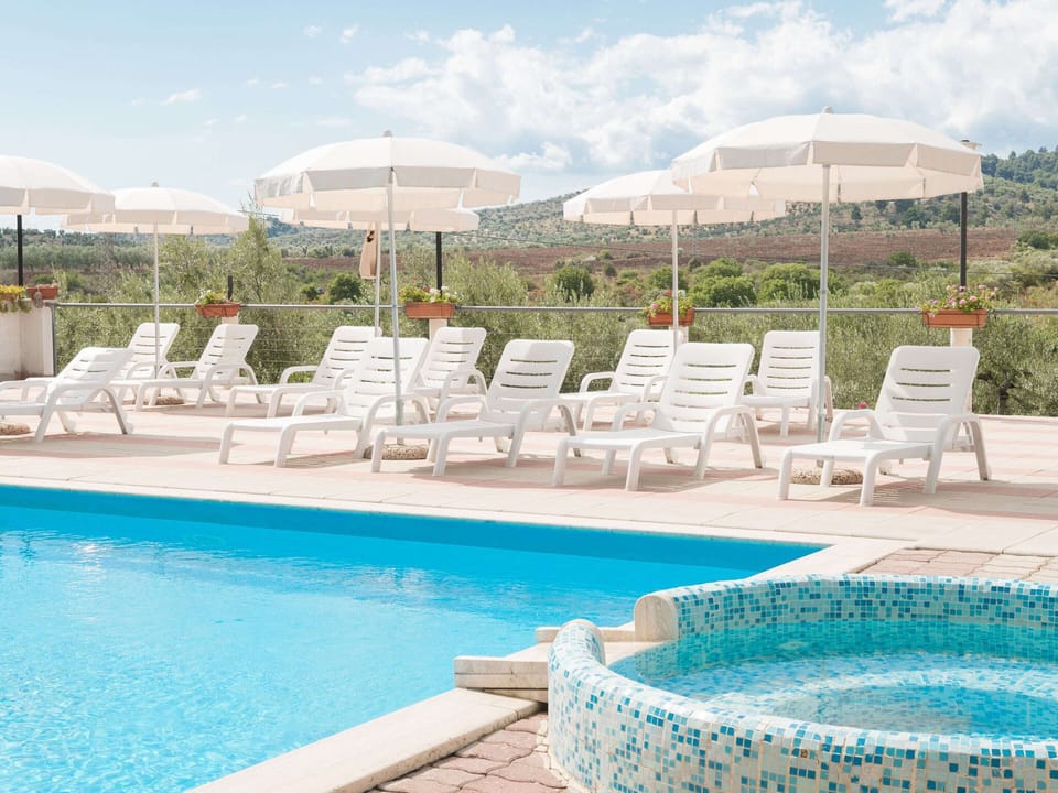 Apartment | Pool | Outdoor pool