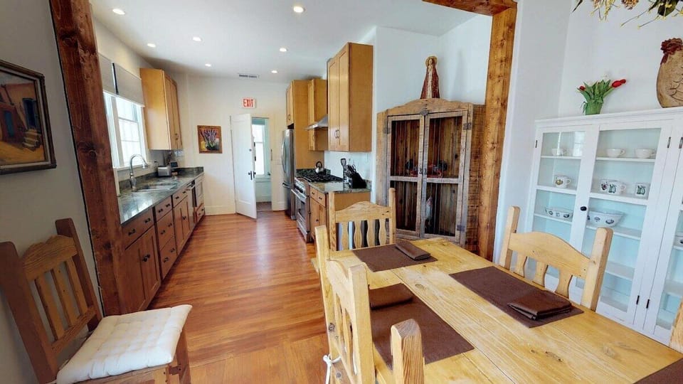 Dining room leading into kitchen