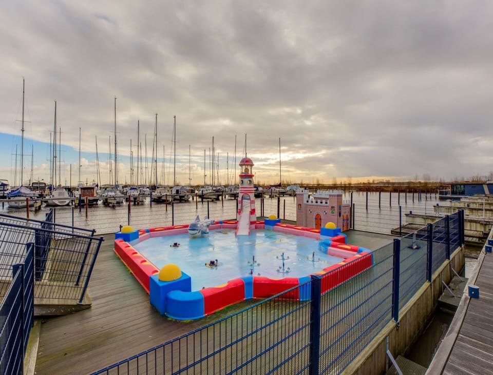 Mobile Home | Pool | Outdoor pool