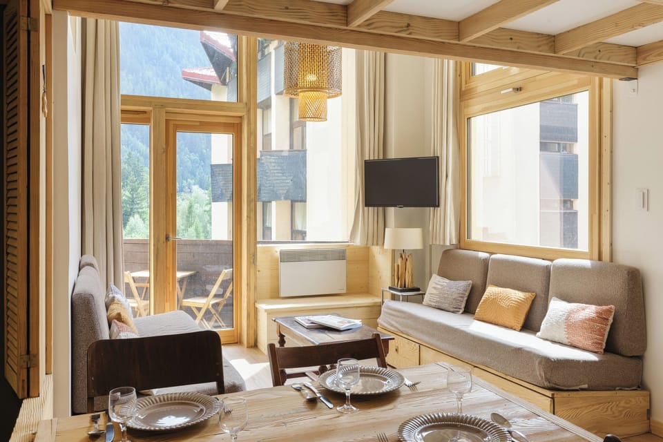 Sunny Living area