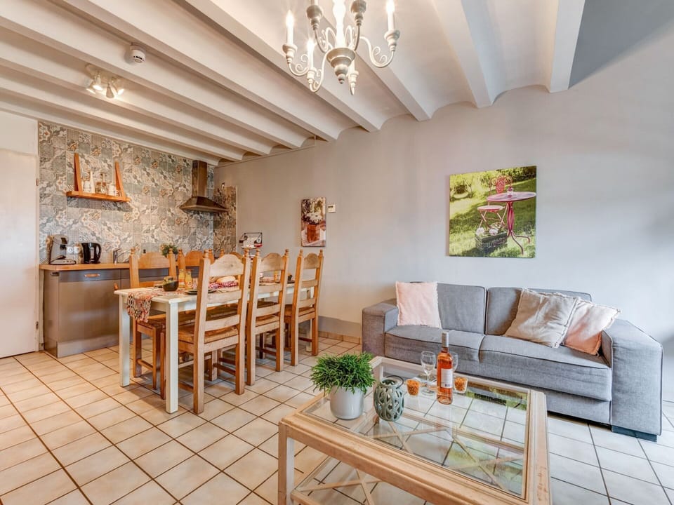 Cottage | Dining