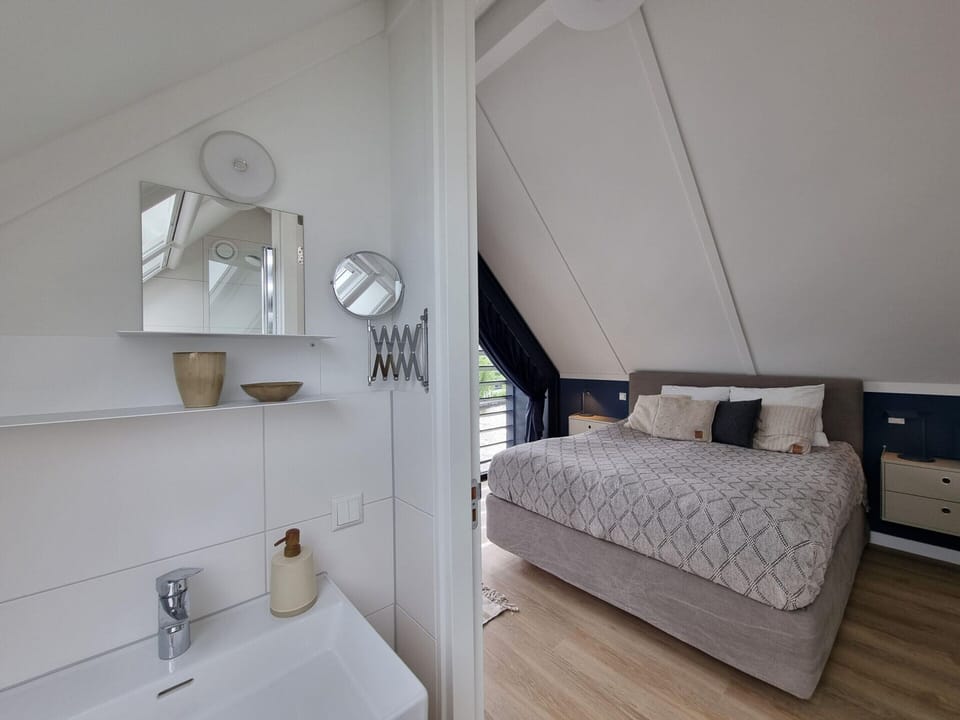 Water Villa in Balk With Lake Access House in Friesland, Netherlands