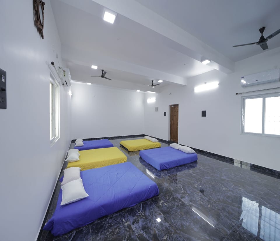 Family Room | Desk, bed sheets