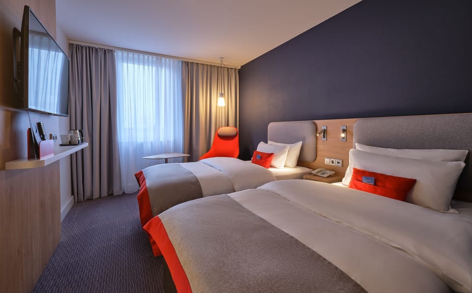 Standard Room, 2 Twin Beds | Hypo-allergenic bedding, desk, blackout drapes, soundproofing