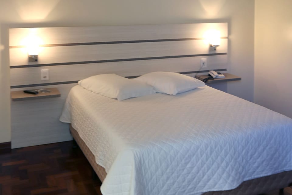 Standard Double Room | Free WiFi, bed sheets