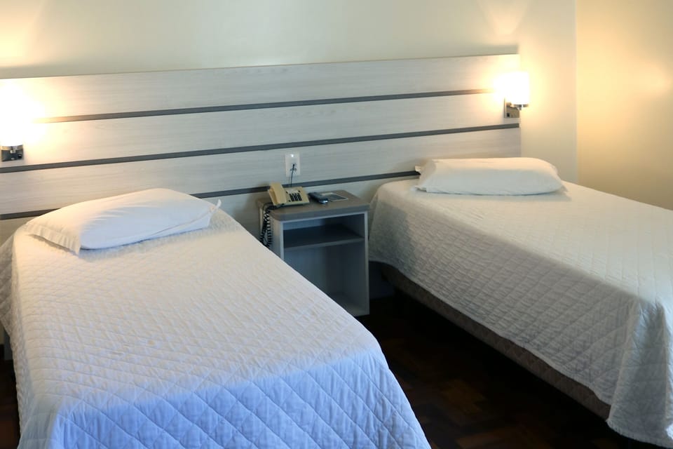 Standard Twin Room | Free WiFi, bed sheets