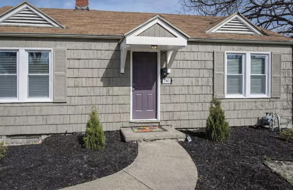 Self Check-in - Close to driveway