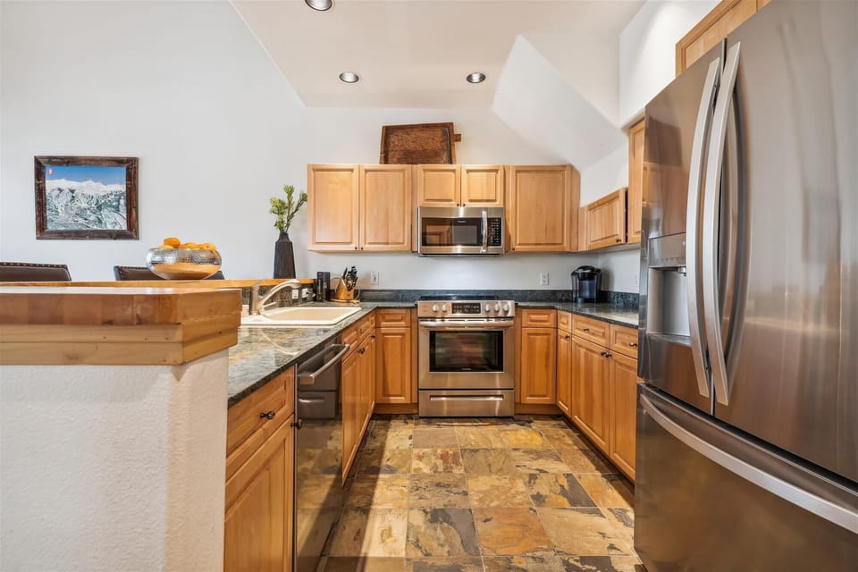 Kitchen - Corral 309W - Breckenridge Vacation Rental