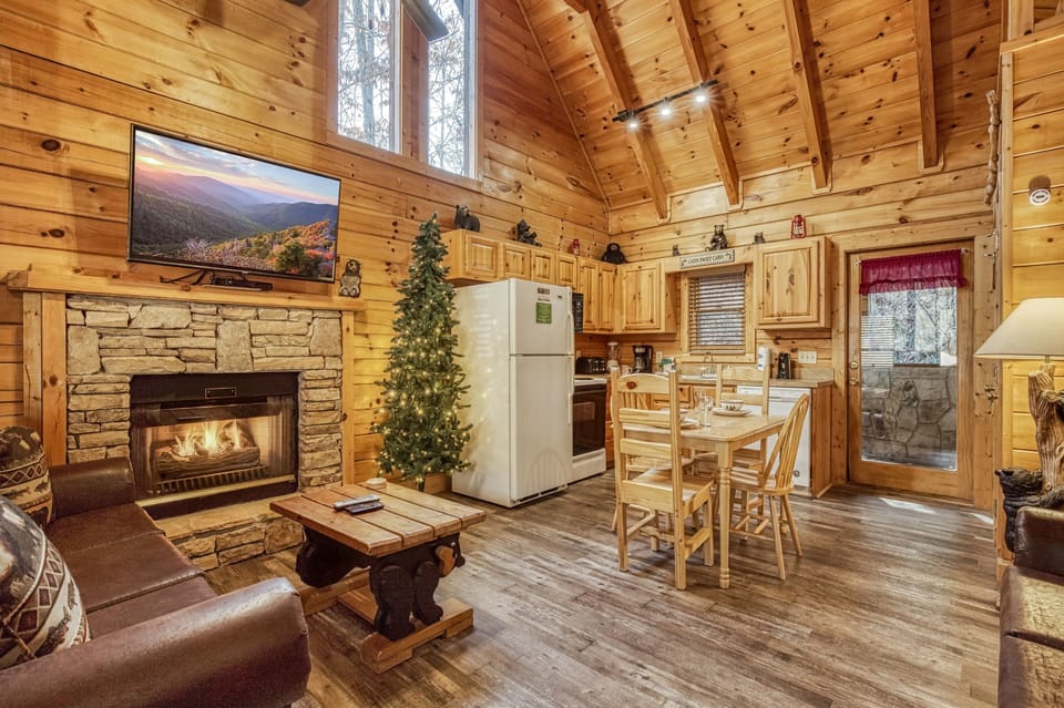 Cabin, 1 Bedroom | Living area