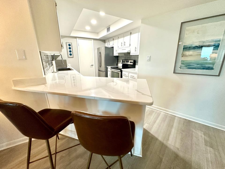 Condo, 1 Bedroom | Private kitchen | Coffee/tea maker, fridge, oven, toaster