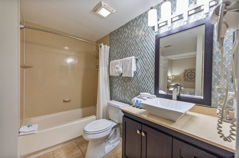 2nd Bathroom
