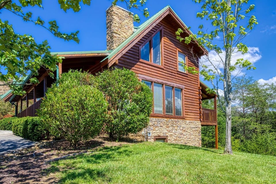 Cabin, 6 Bedrooms | Exterior