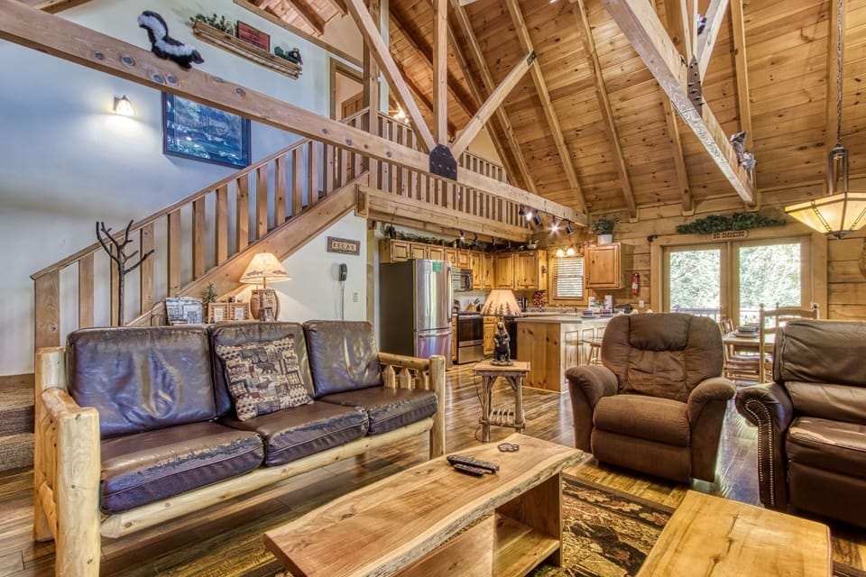 Cabin, 5 Bedrooms | Interior