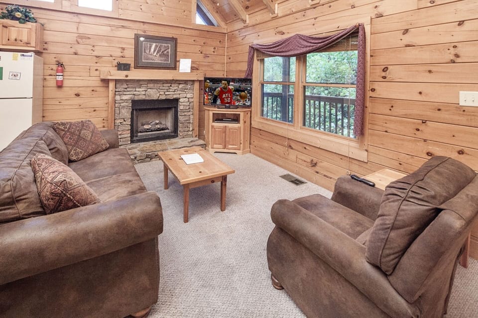 Cabin, 2 Bedrooms | Interior