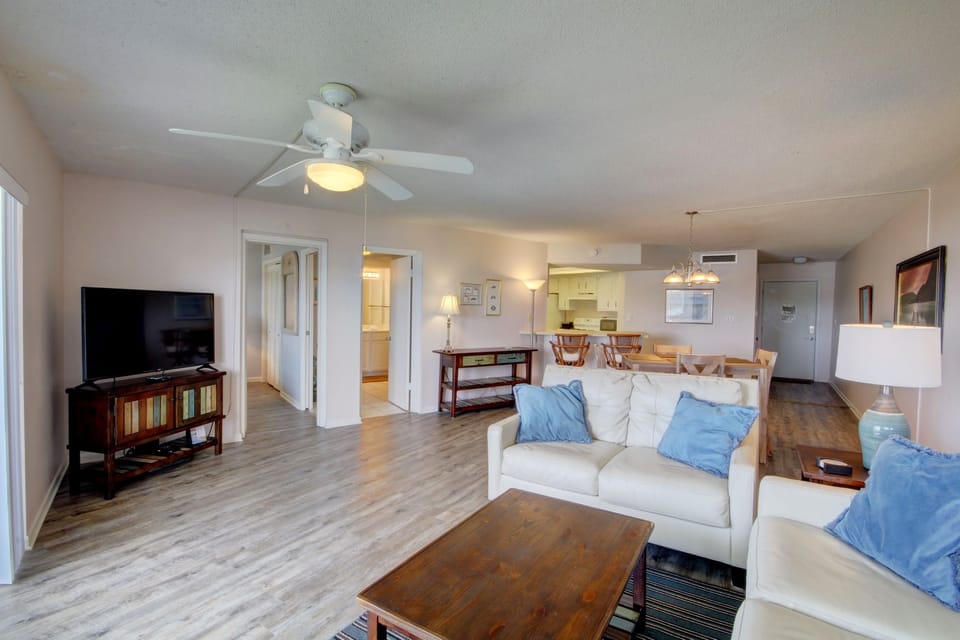 Condo, 1 Bedroom | Interior