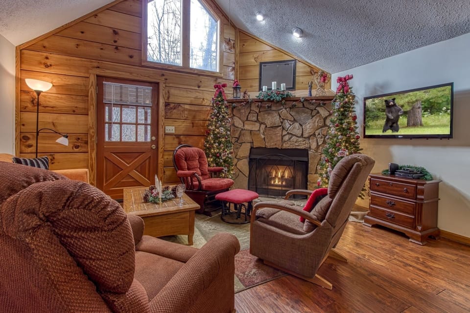 Cabin, 2 Bedrooms | Interior