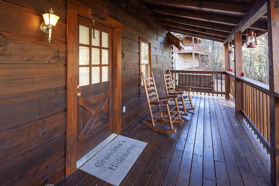 Cabin, 1 Bedroom | Interior entrance