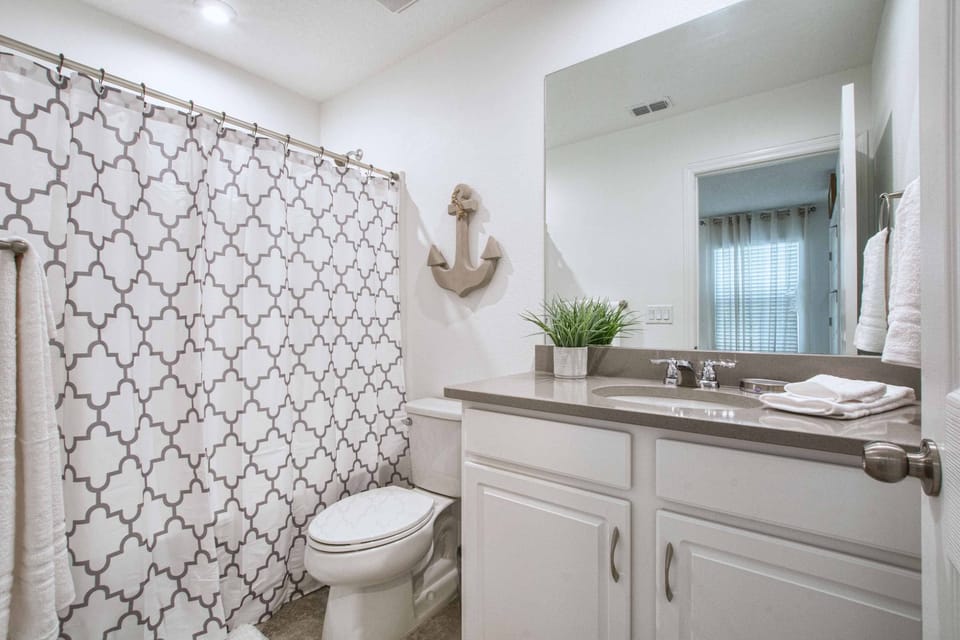 5 Bedrooms Townhome w- Splashpool - 8205SA 5 Townhouse by RedAwning House in Kissimmee