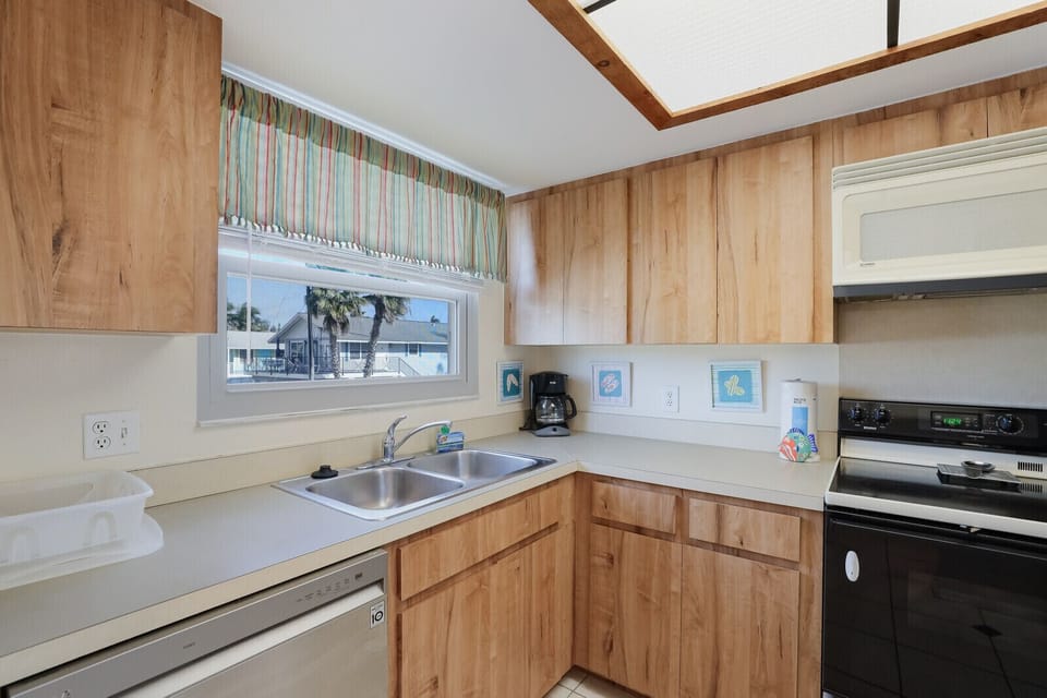 Plenty of counterspace for cooking meals in