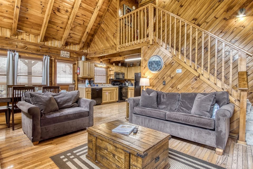 Cabin, 3 Bedrooms | Living area