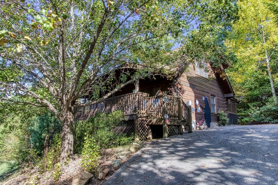 Cabin, 3 Bedrooms | Exterior