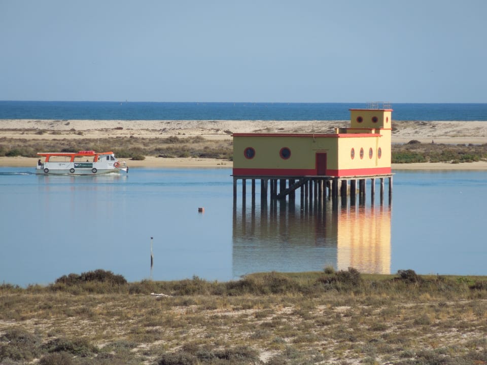 Romantic/Minimalist flat-10 minutes from the beach Apartment in Fuseta