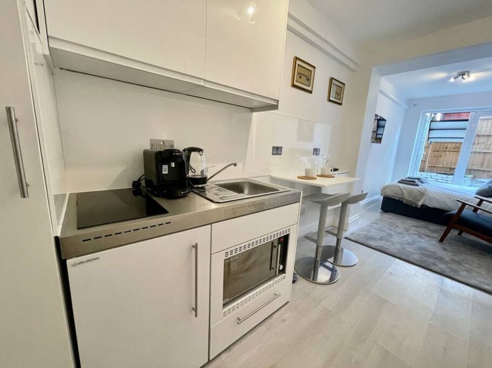 Coffee machine & kettle