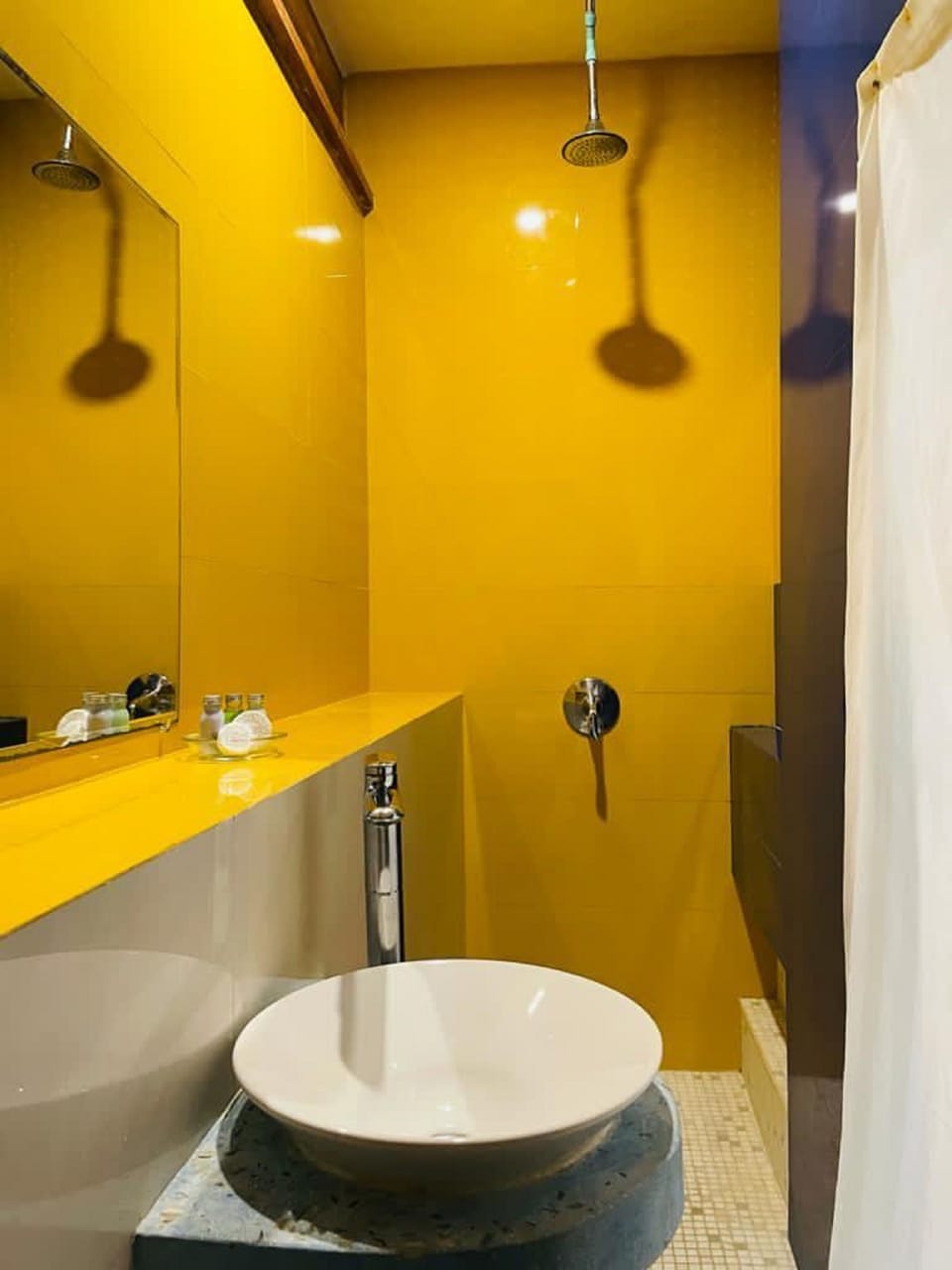 Basic Room | Bathroom | Towels