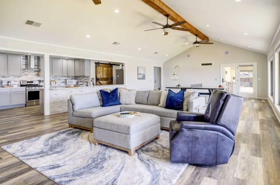 Large living room with abundant seating