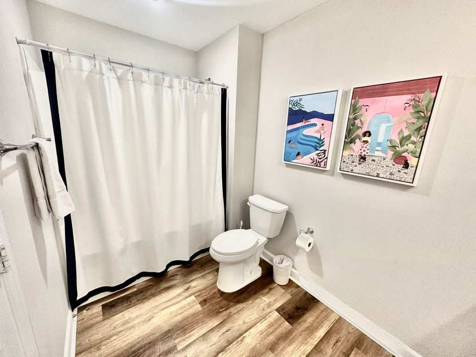 Master Full Bathroom