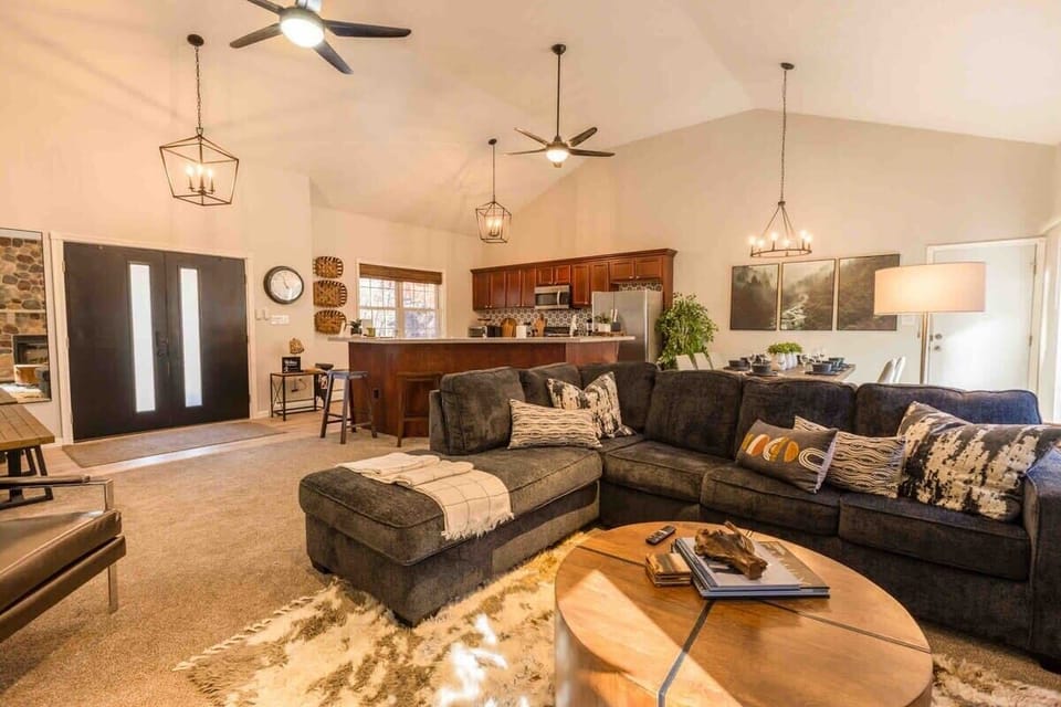 Spacious Open Living Room for Family Gatherings
