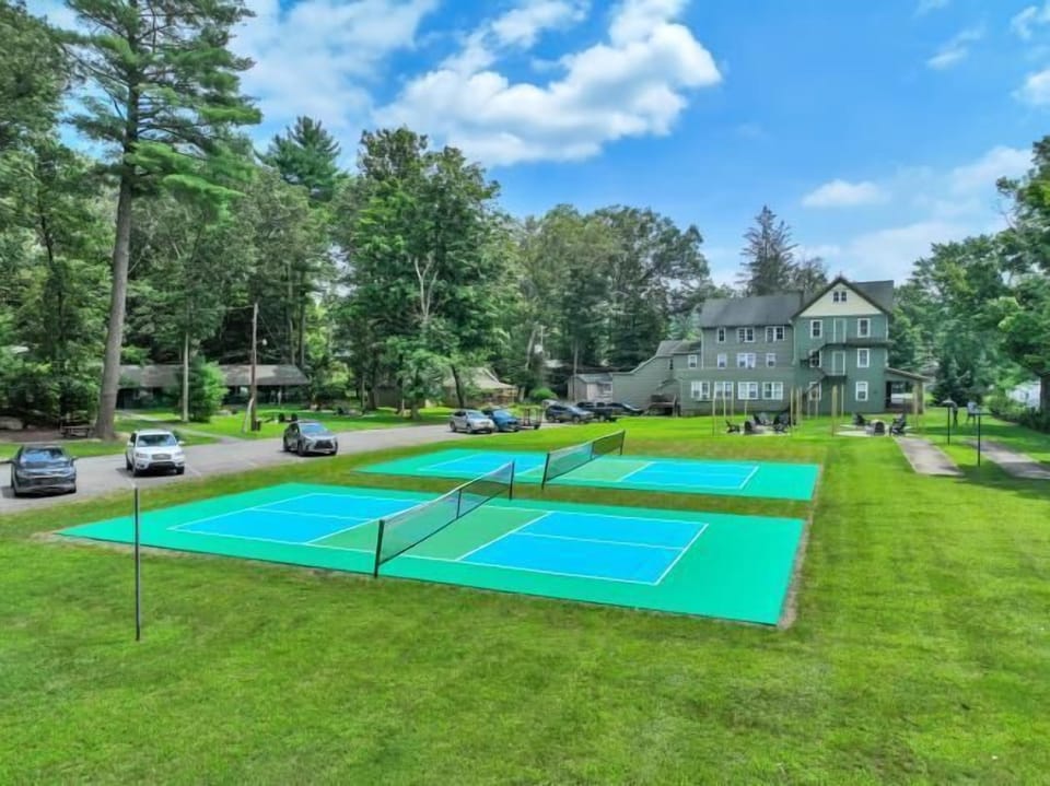 Sport court
