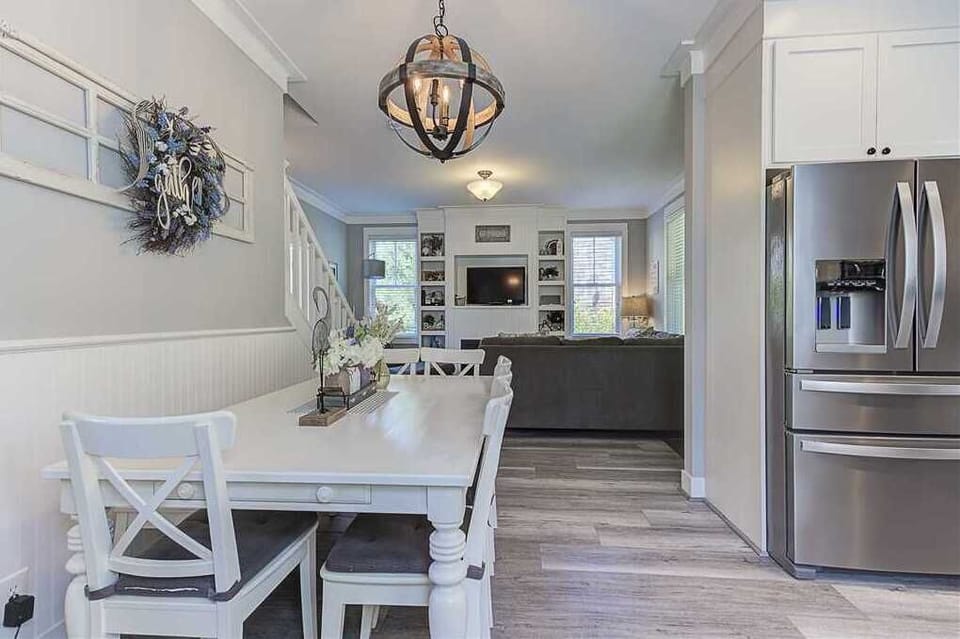 Dining into living room