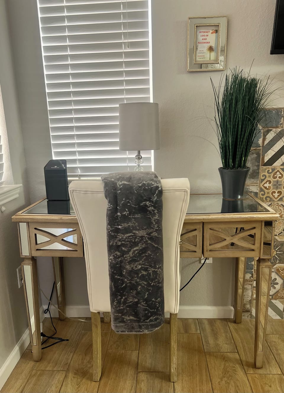 Desk area